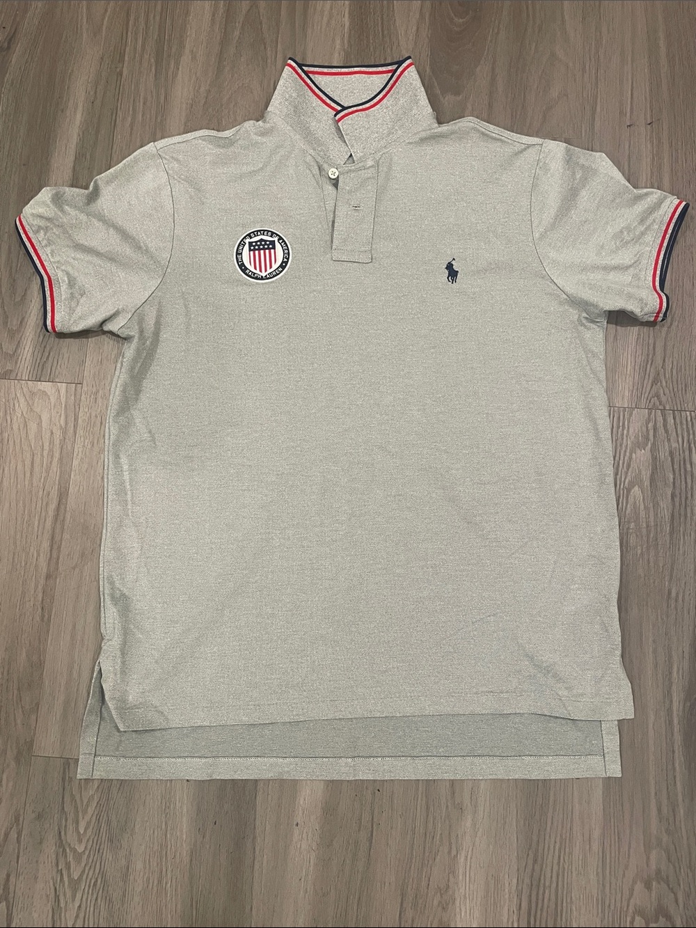 Men’s Vintage 2015 Polo Ralph Lauren — USA patch collar shirt — Size L